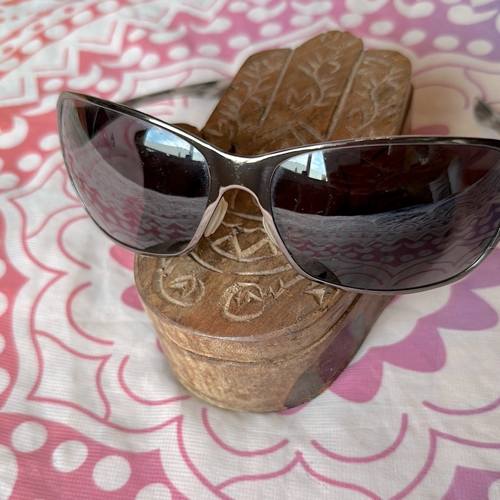 Retro Oakley Sunglasses [floral inlay pattern] - Picture 3 of 10